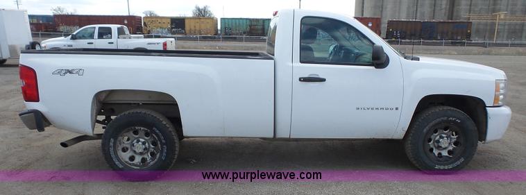 image for item K5187 2009 Chevrolet Silverado 1500 pickup truck
