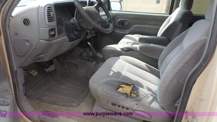 image for item K5195 1995 Chevrolet 1500 Ext. Cab pickup truck