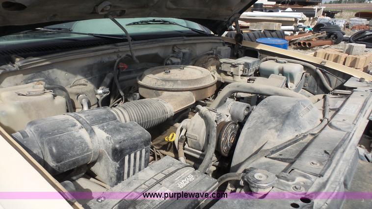 image for item K5195 1995 Chevrolet 1500 Ext. Cab pickup truck