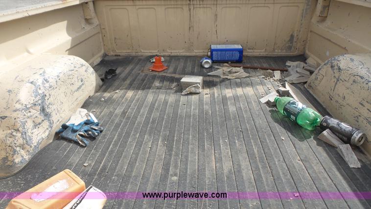 image for item K5195 1995 Chevrolet 1500 Ext. Cab pickup truck