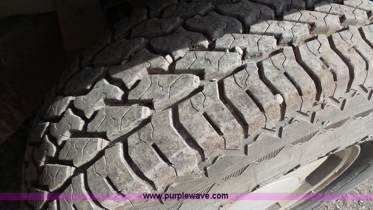 image for item K5195 1995 Chevrolet 1500 Ext. Cab pickup truck