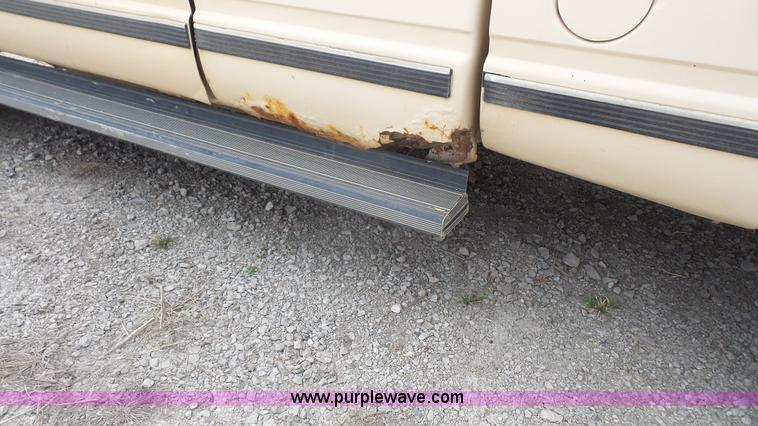 image for item K5195 1995 Chevrolet 1500 Ext. Cab pickup truck