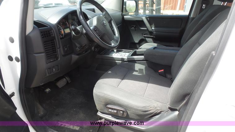 image for item K5196 2010 Nissan Titan Crew Cab pickup truck