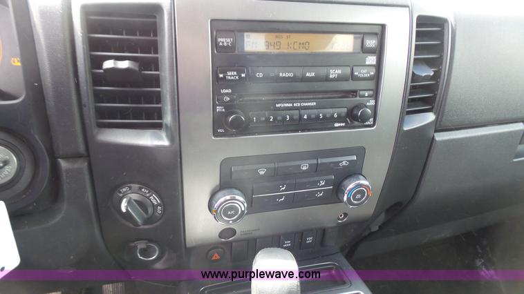 image for item K5196 2010 Nissan Titan Crew Cab pickup truck