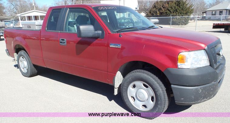 image for item K6925 2007 Ford F150 XLT SuperCab pickup truck