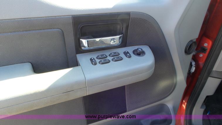 image for item K6925 2007 Ford F150 XLT SuperCab pickup truck