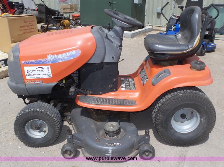 image for item K8268 Husqvarna YTH2148 lawn mower