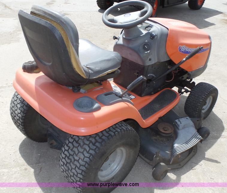 image for item K8268 Husqvarna YTH2148 lawn mower