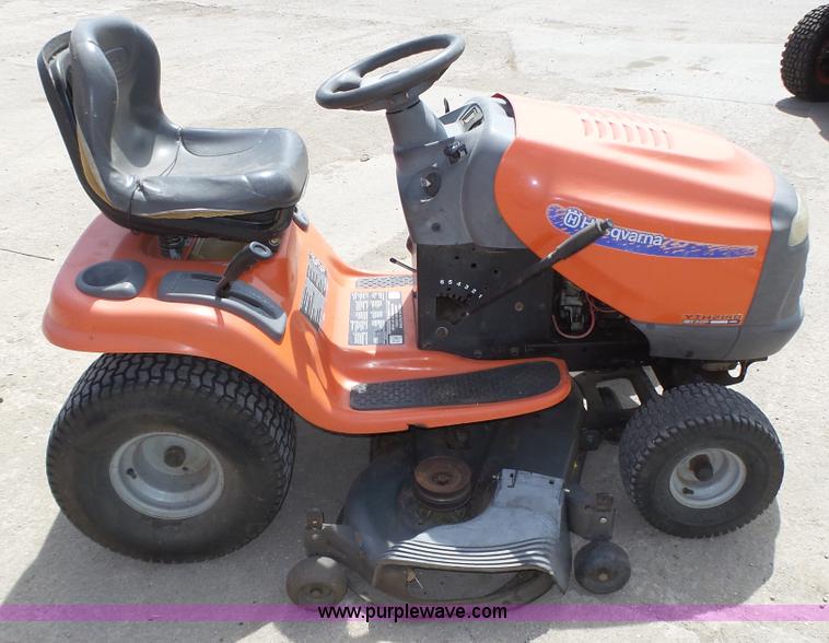image for item K8268 Husqvarna YTH2148 lawn mower