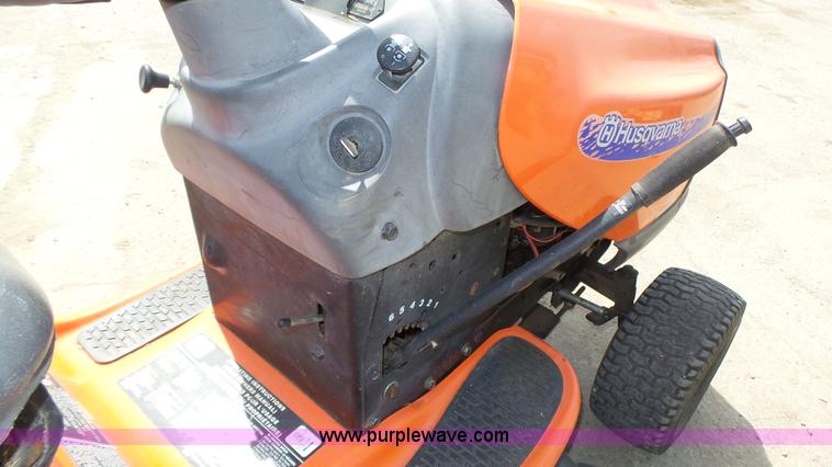 image for item K8268 Husqvarna YTH2148 lawn mower