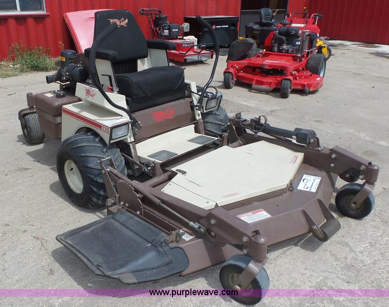 image for item K8269 Grasshopper 725 ZTR lawn mower