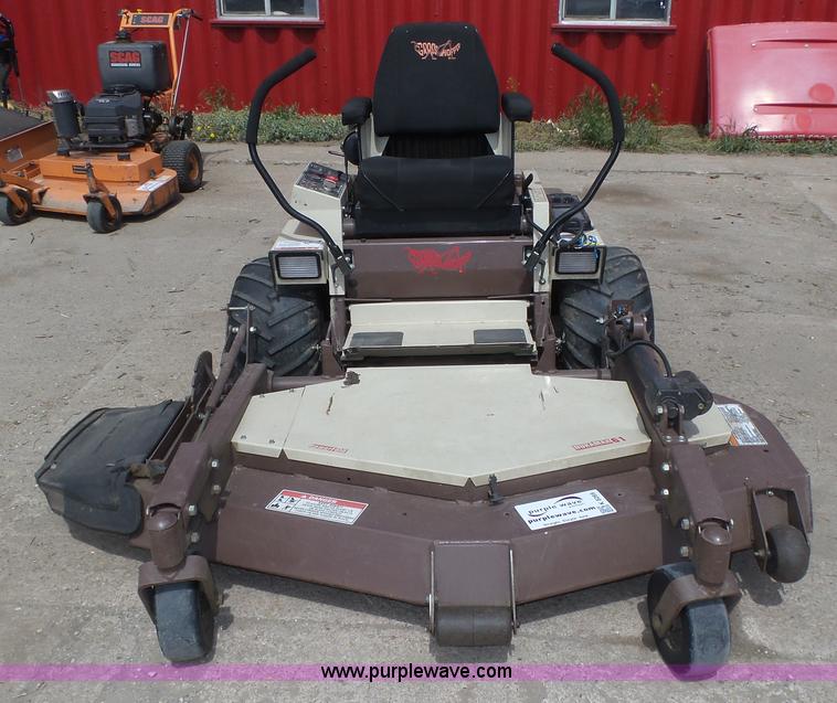image for item K8269 Grasshopper 725 ZTR lawn mower
