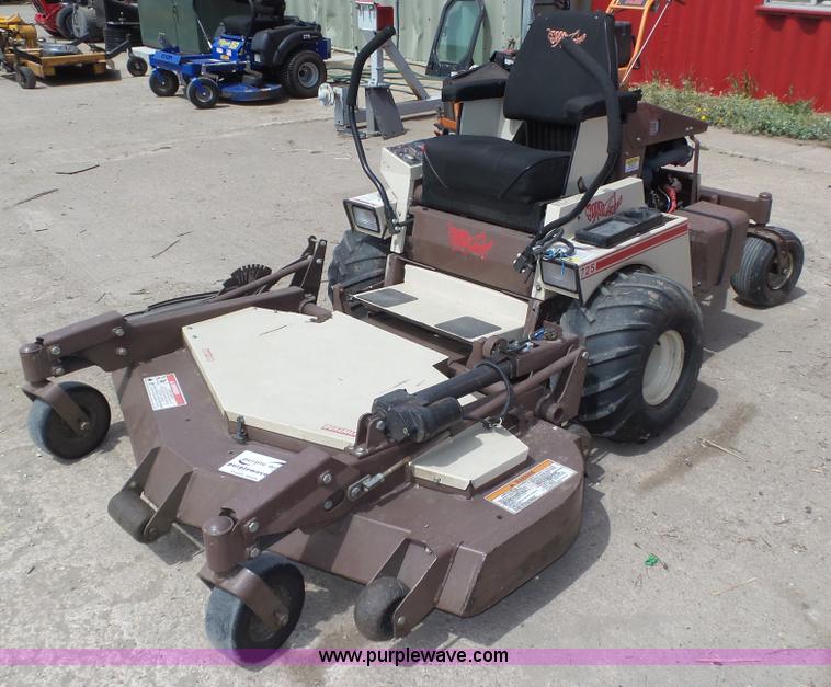 image for item K8269 Grasshopper 725 ZTR lawn mower