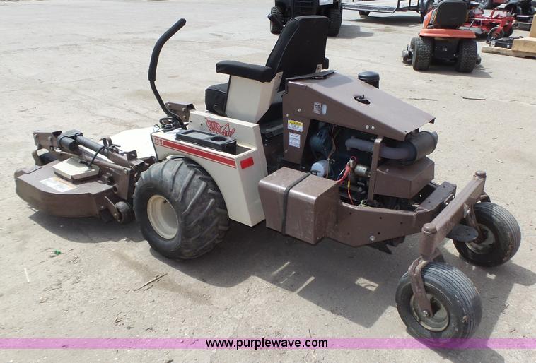 image for item K8269 Grasshopper 725 ZTR lawn mower