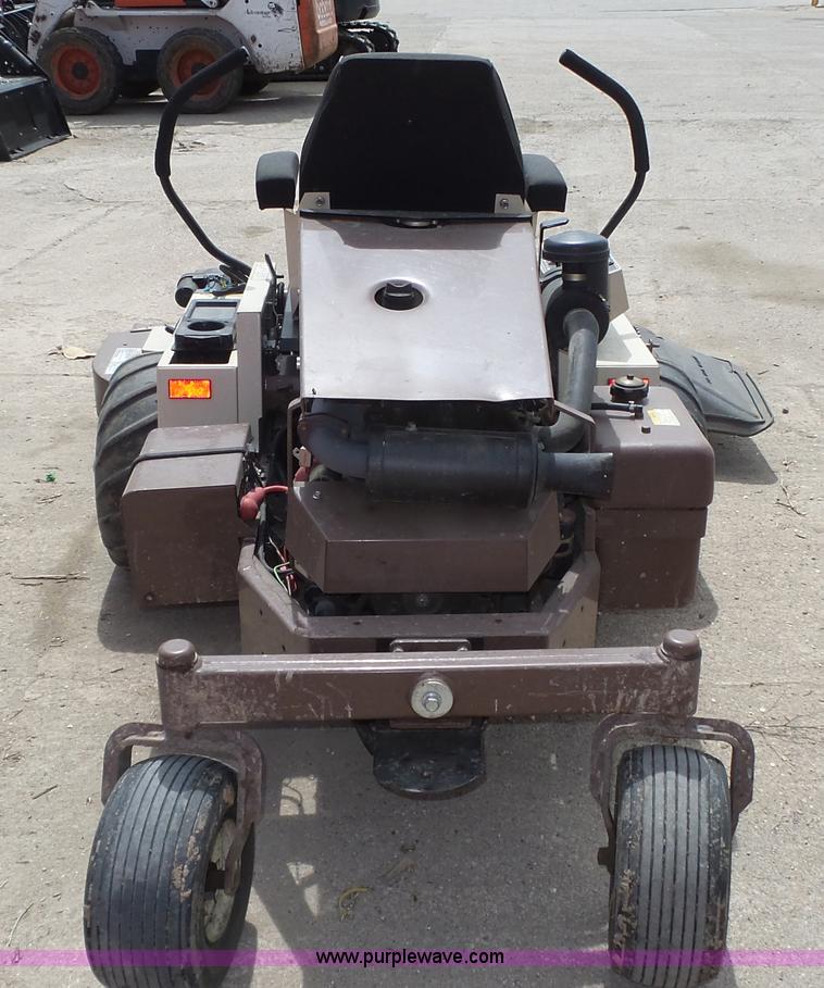 image for item K8269 Grasshopper 725 ZTR lawn mower