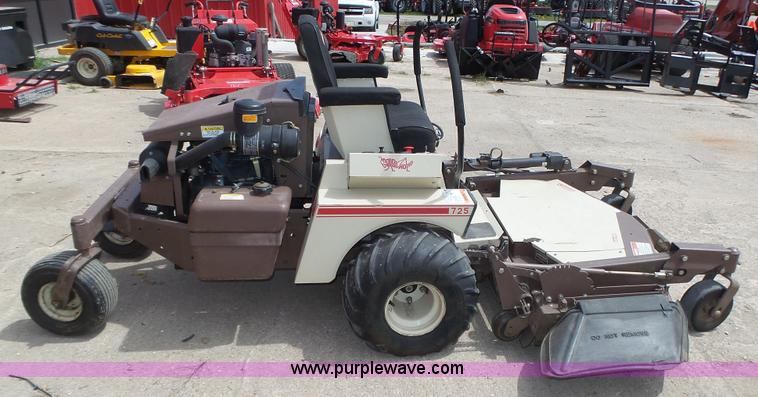 image for item K8269 Grasshopper 725 ZTR lawn mower