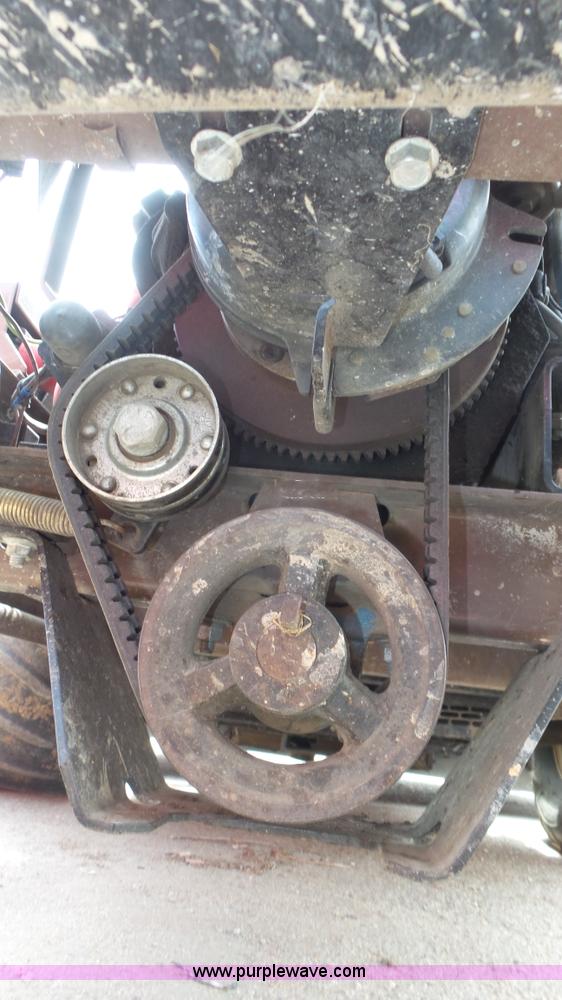 image for item K8269 Grasshopper 725 ZTR lawn mower