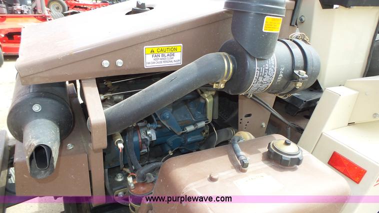 image for item K8269 Grasshopper 725 ZTR lawn mower