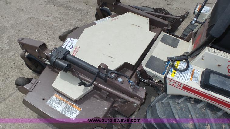 image for item K8269 Grasshopper 725 ZTR lawn mower
