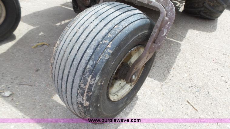 image for item K8269 Grasshopper 725 ZTR lawn mower