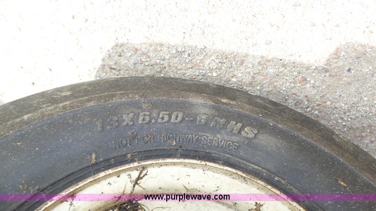 image for item K8269 Grasshopper 725 ZTR lawn mower