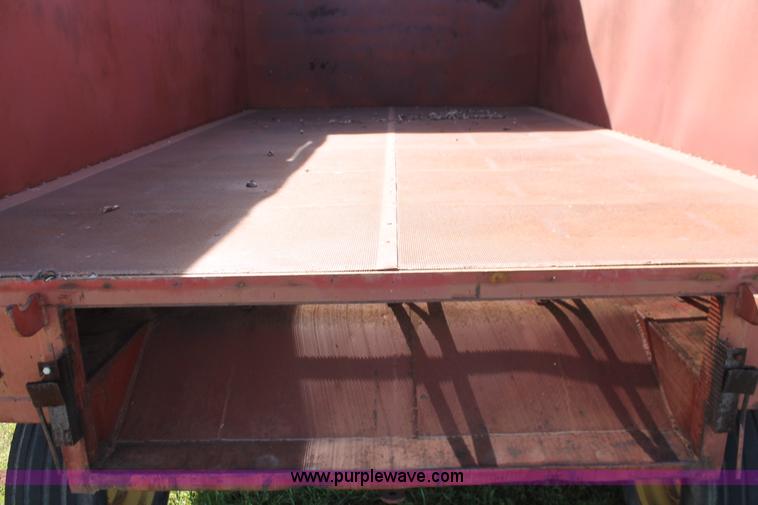 image for item K8976 Peerless all crop/peanut drying wagon