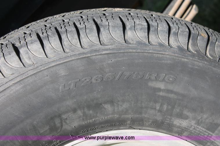 image for item K8977 2005 Chevrolet Silverado 1500 Ext. Cab pickup truck