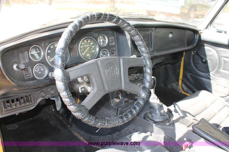 image for item K8978 1980 MG MGB convertible