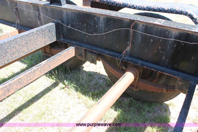 image for item K8981 2013 Top Hat pipe trailer