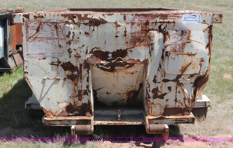 image for item K8982 Roll off container