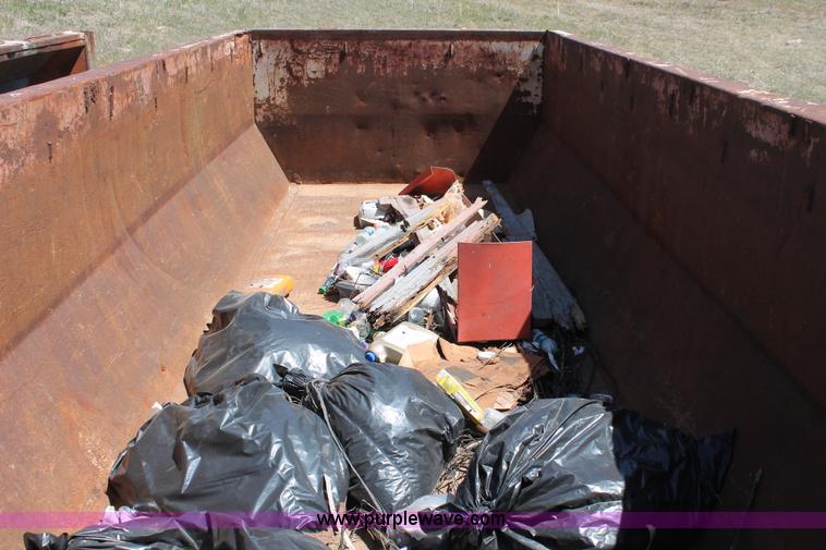 image for item K8982 Roll off container