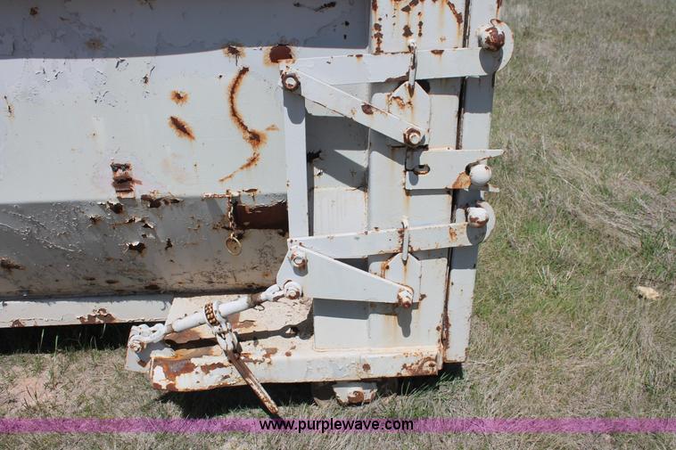 image for item K8982 Roll off container