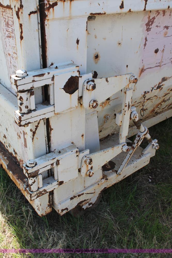 image for item K8982 Roll off container