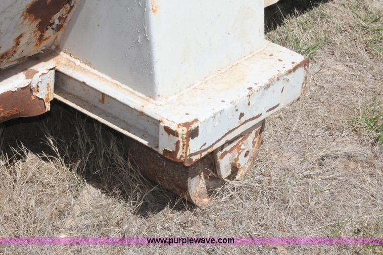 image for item K8982 Roll off container