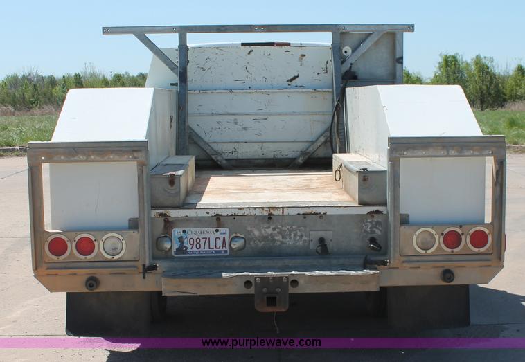 image for item K8983 1999 Ford F550 Super Duty XL service truck