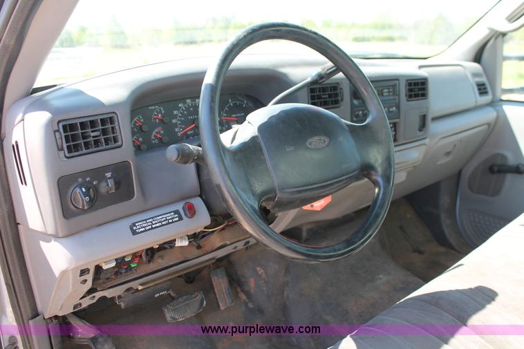 image for item K8983 1999 Ford F550 Super Duty XL service truck