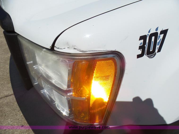 image for item L1530 2008 GMC Sierra 1500 pickup truck