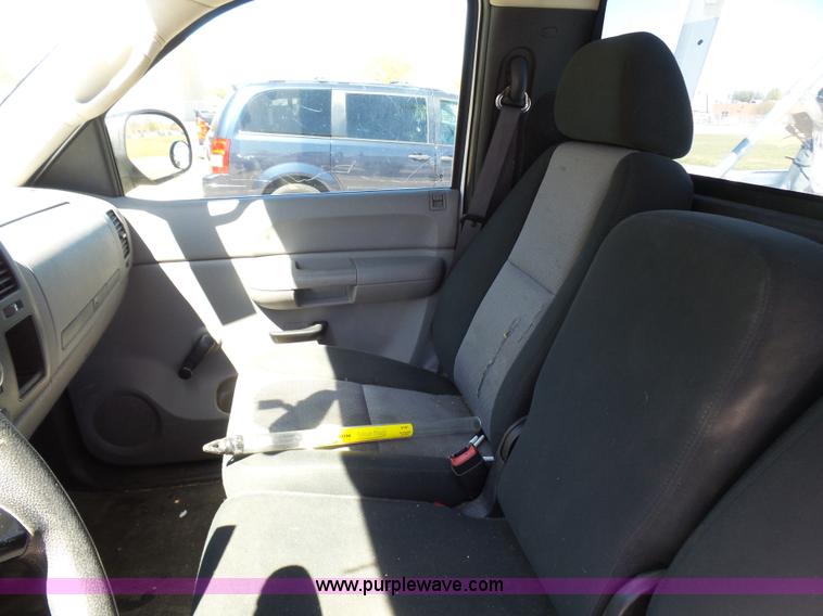 image for item L1530 2008 GMC Sierra 1500 pickup truck