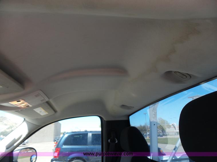 image for item L1530 2008 GMC Sierra 1500 pickup truck