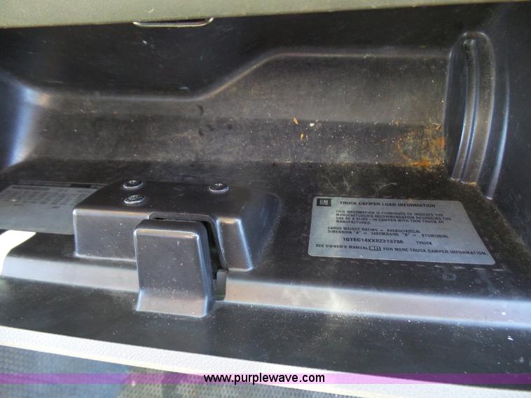 image for item L1530 2008 GMC Sierra 1500 pickup truck