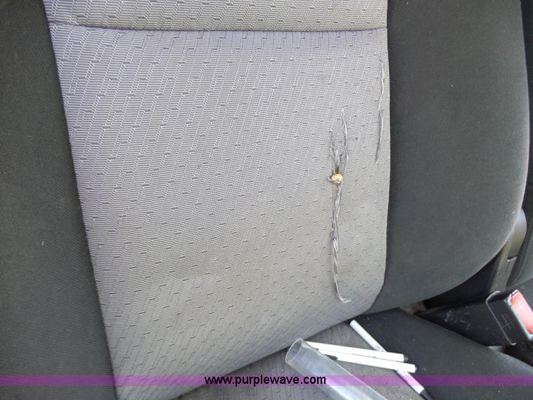 image for item L1530 2008 GMC Sierra 1500 pickup truck