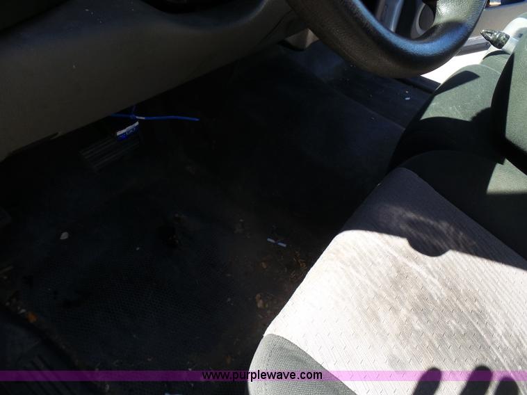 image for item L1530 2008 GMC Sierra 1500 pickup truck