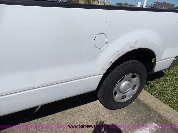 image for item L1531 2007 Ford F150 Ext. Cab pickup truck