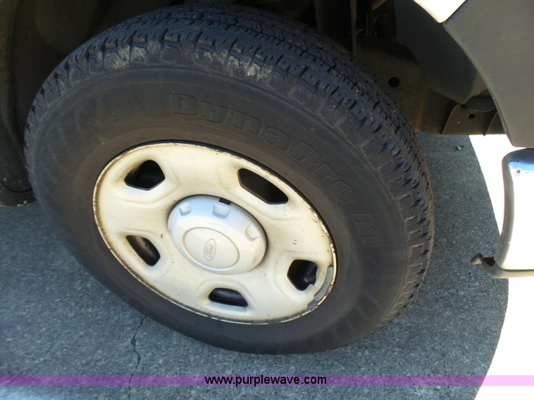 image for item L1531 2007 Ford F150 Ext. Cab pickup truck