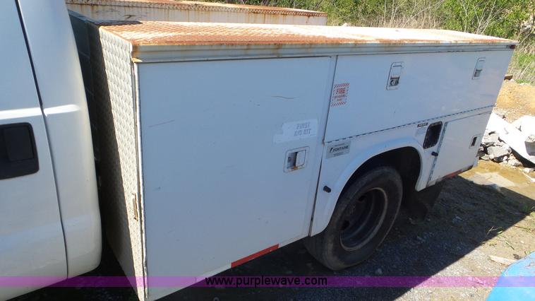 image for item L2161 2005 Ford F450 Super Duty utility truck