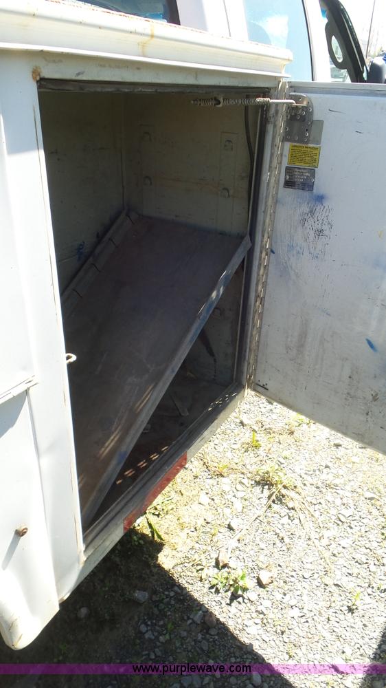 image for item L2161 2005 Ford F450 Super Duty utility truck