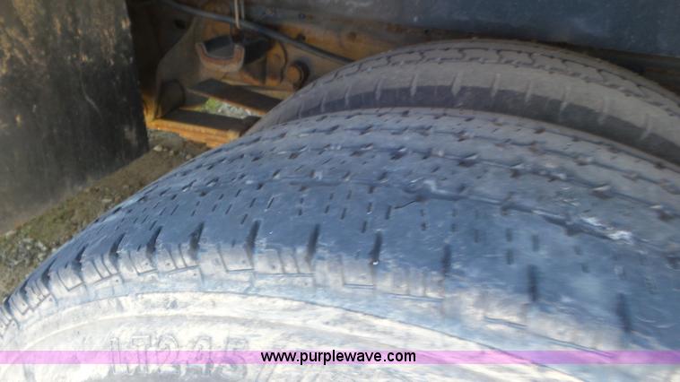 image for item L2161 2005 Ford F450 Super Duty utility truck