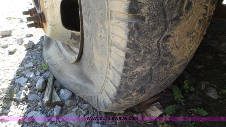 image for item L2161 2005 Ford F450 Super Duty utility truck