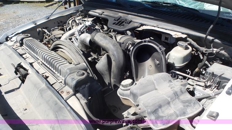 image for item L2161 2005 Ford F450 Super Duty utility truck