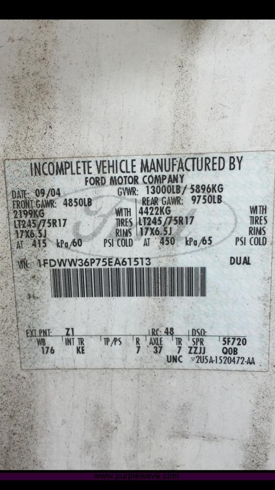 image for item L2161 2005 Ford F450 Super Duty utility truck